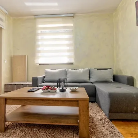 Lägenhet Radunovic *